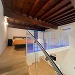 Appartamento Palazzo Bardi Apartments